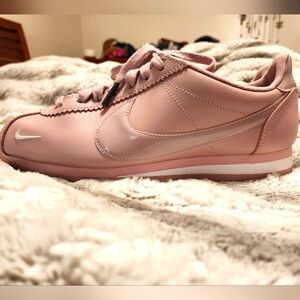 Nike Classic Cortez Women’s size 9.5